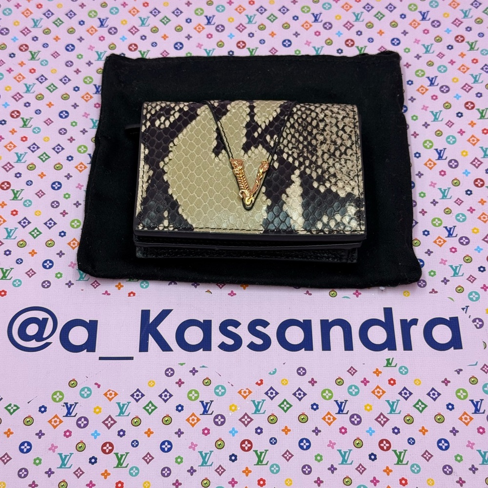 Versace snakeskin-pattern compact wallet with the gold V-baroque style logo